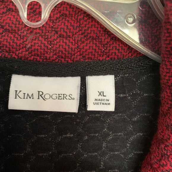 Red with black piping lined vest - Picture 2 of 3